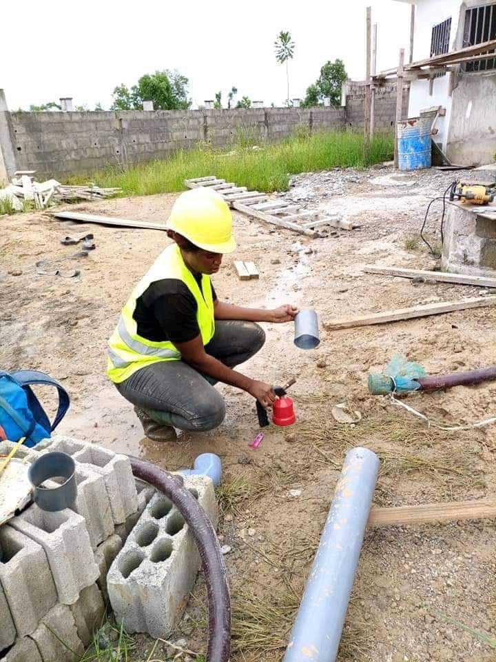 Plombière - Elsa Akoma