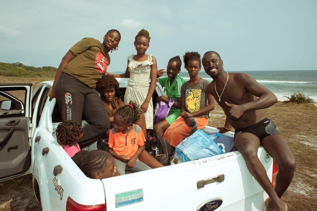 Guide touristique - Nkombe Remy